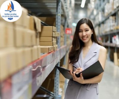 CƠ HỘI VIỆC LÀM VÀ TIỀM NĂNG NGÀNH LOGISTICS